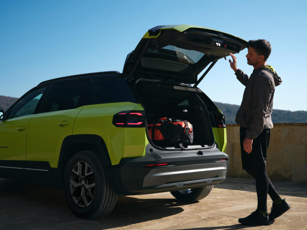 Jeep Compass J4u Mhev My26 1280x960 Up To 550l Capacity