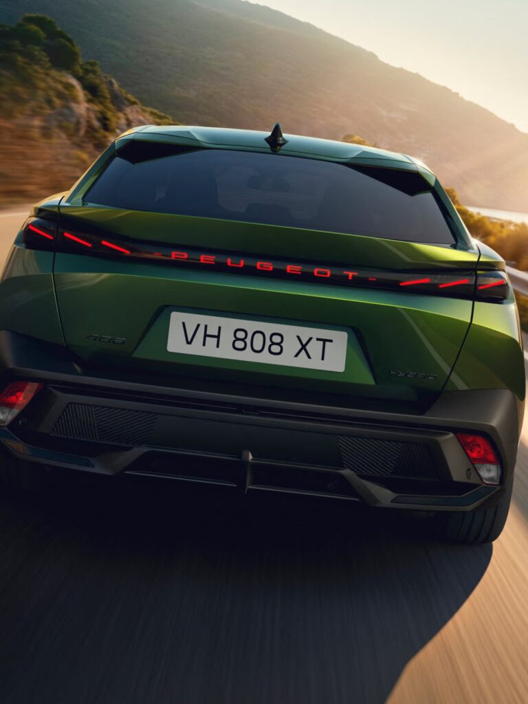 Peugeot 408 Hybrid Reveal Detail 3 D 1500x2000
