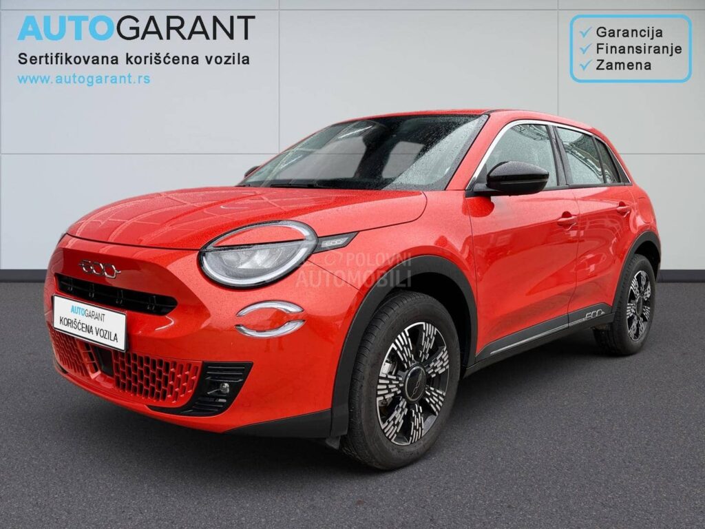 Fiat 600 1.2 DCT  BASE PLUS