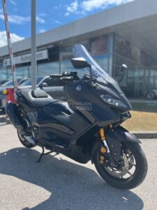 Yamaha T Max Tech