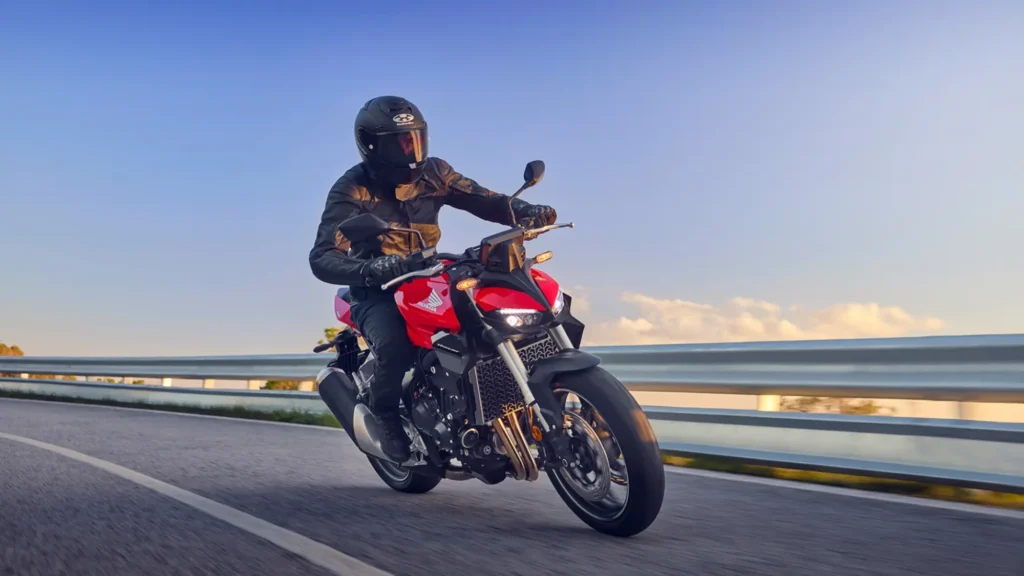 Cb1000 Hornet 01 02