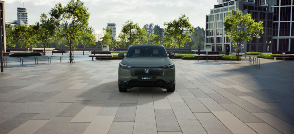 Sage Green Pearl (available in two-tone on Advance Style)