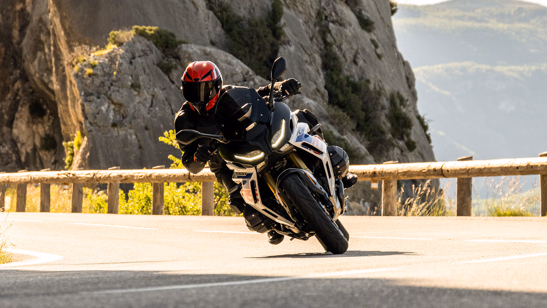 Nsc R1300rs P0n4b Introduction.jpg.asset.1754921504729